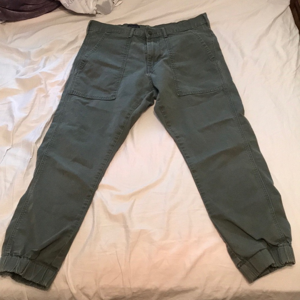 Levi’s men’s joggers